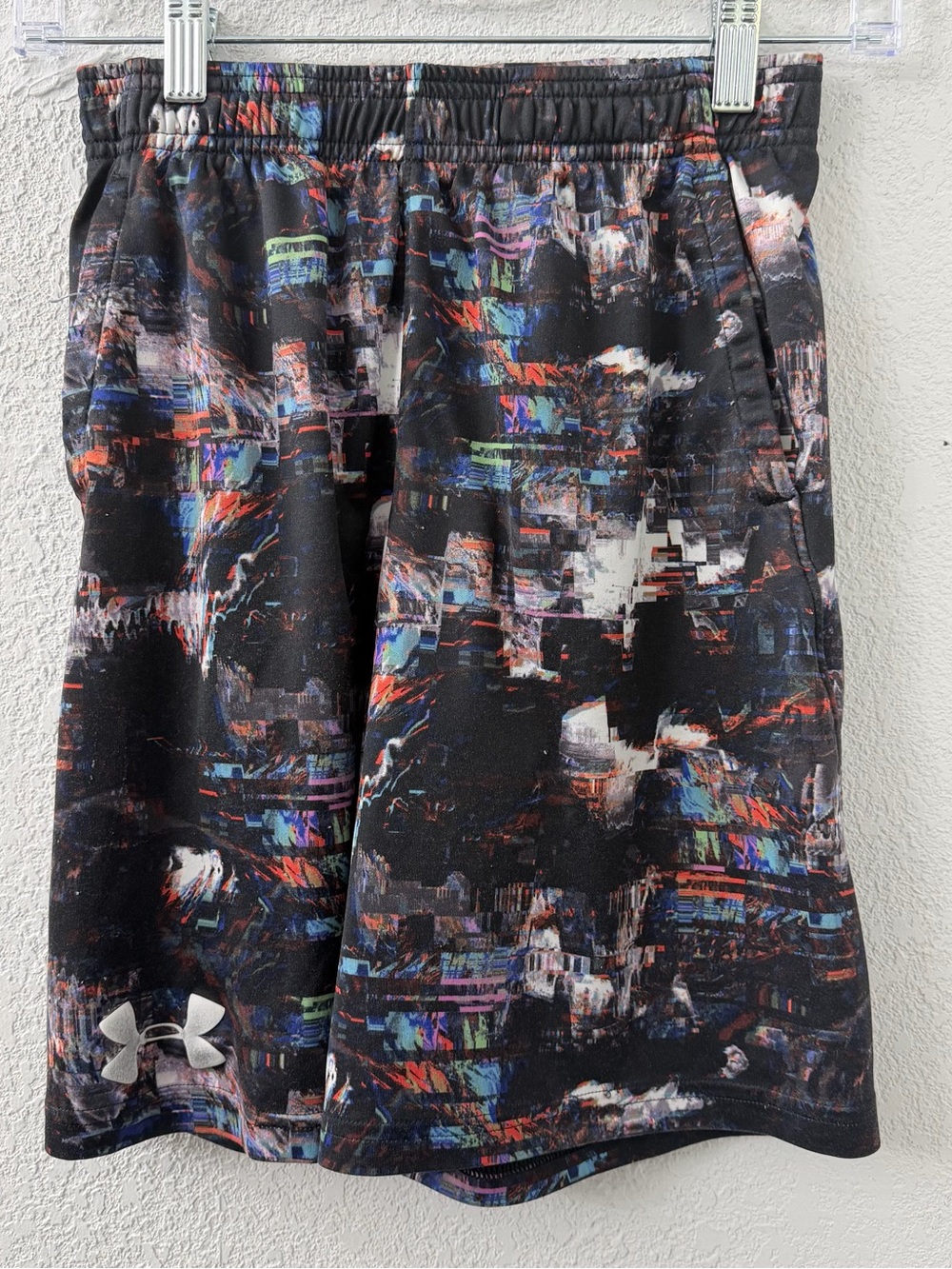 Under Armour Youth Boys' HeatGear Shorts - Glitch Print - YLG (14-16)